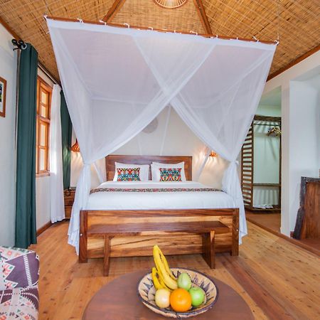 Gorilla Leisure Lodge Kisoro Exterior photo