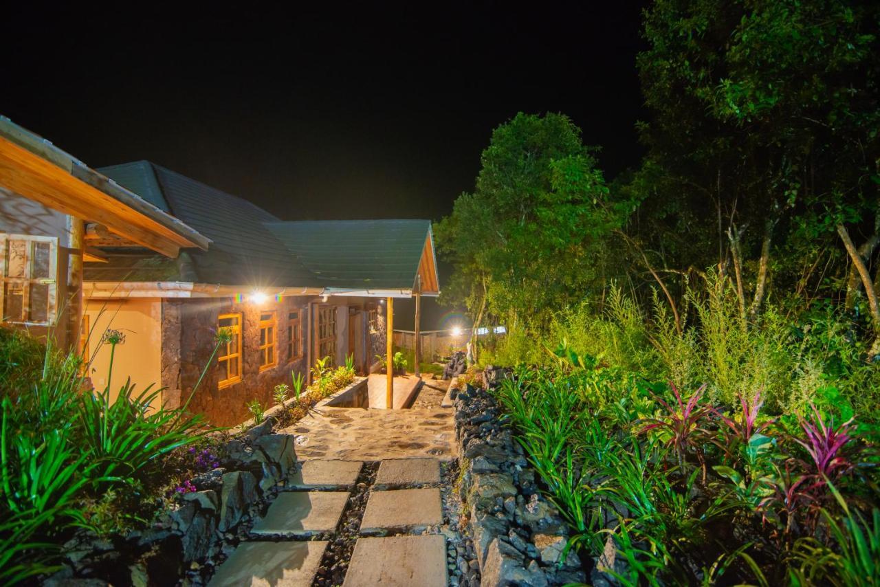 Gorilla Leisure Lodge Kisoro Exterior photo