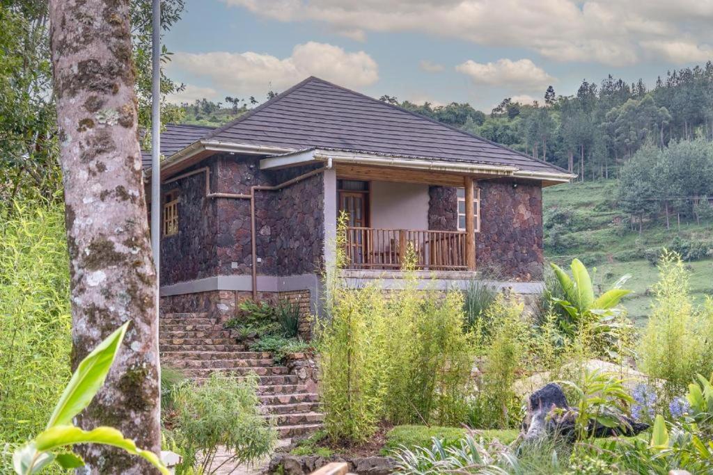 Gorilla Leisure Lodge Kisoro Exterior photo